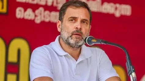 कांग्रेस नेता राहुल गांधी ने बाढ़ प्रभावित राज्यों के लिए तत्काल राहत पैकेज की मांग की